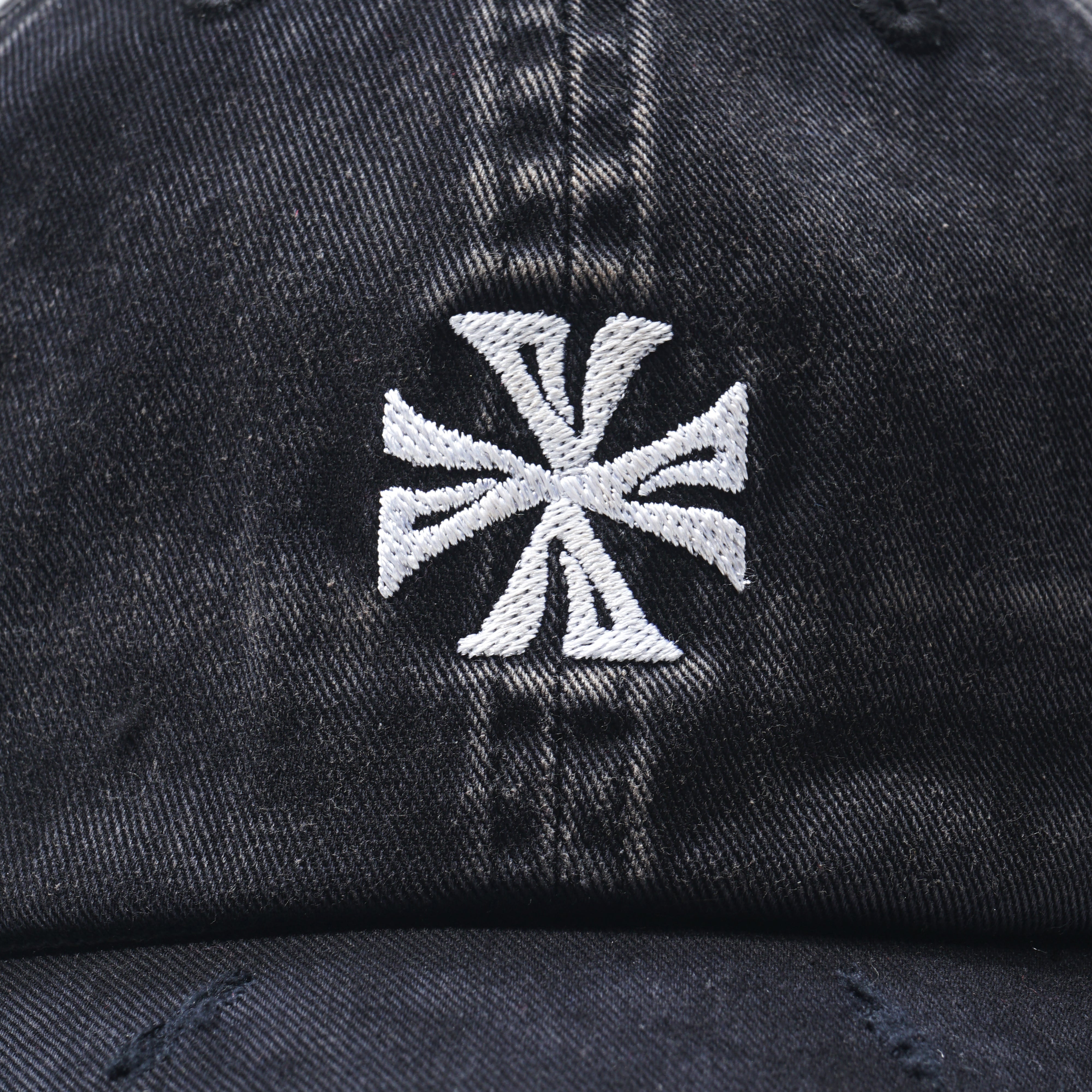 CROSS Distressed Strapback Cap [Washed Black]