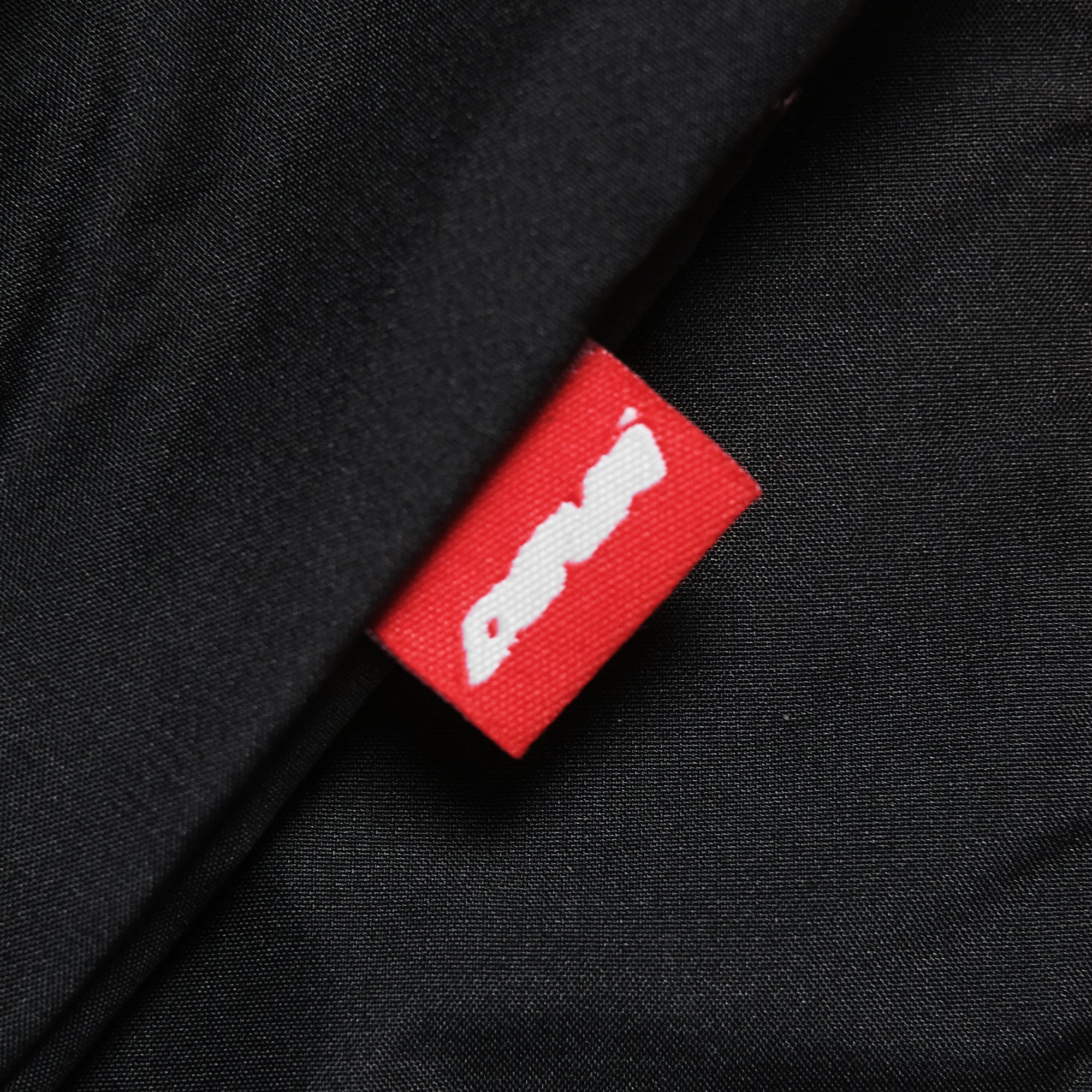 GALE Lightweight Shell Jacket [Black]